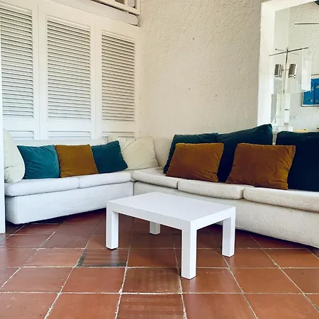 Brorent - Blu Harbour Apartment *